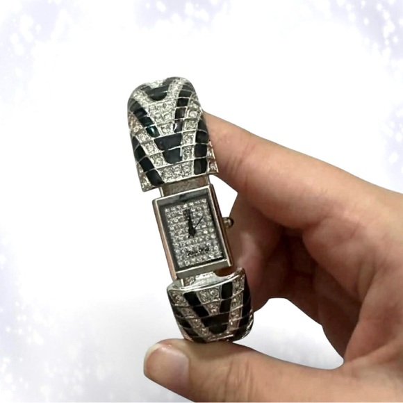 Victoria Wieck Accessories - Luxury Vintage Zebra Peek-A-Boo Watch Bangled Bracelet